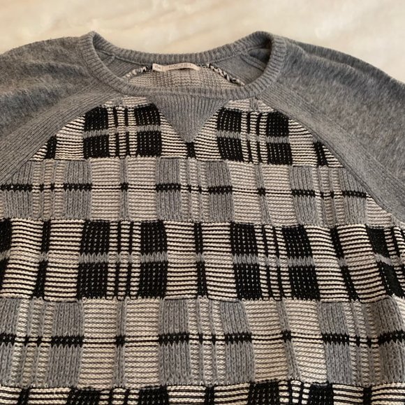 Two Sweaters - Rachel Rachel Roy and Jessica Simpson Gray Sweaters Size M - Picture 5 of 16